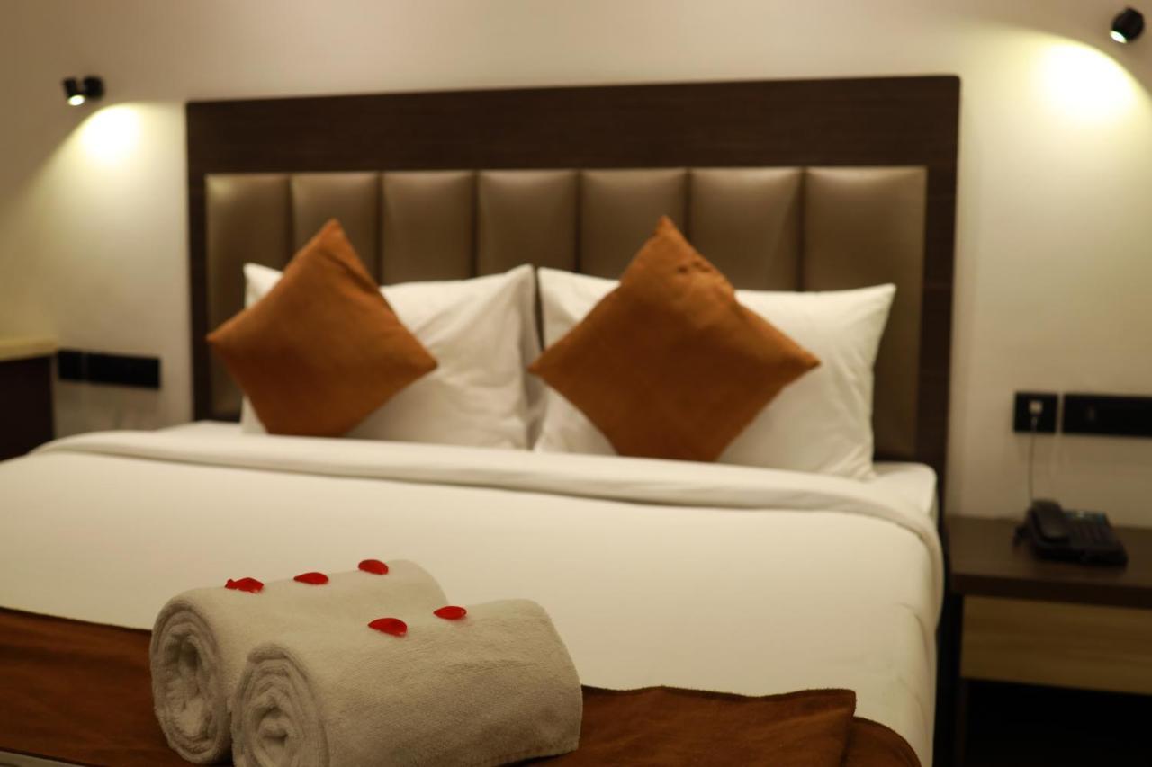 Hotel Goodland Elegance Thiruvananthapuram Esterno foto